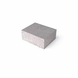 Oud Hollandse halve traptreden massief 50x40x20cm lichtgrijs