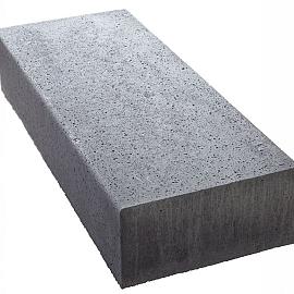 Oud Hollandse halve traptreden massief 50x37x15cm lichtgrijs